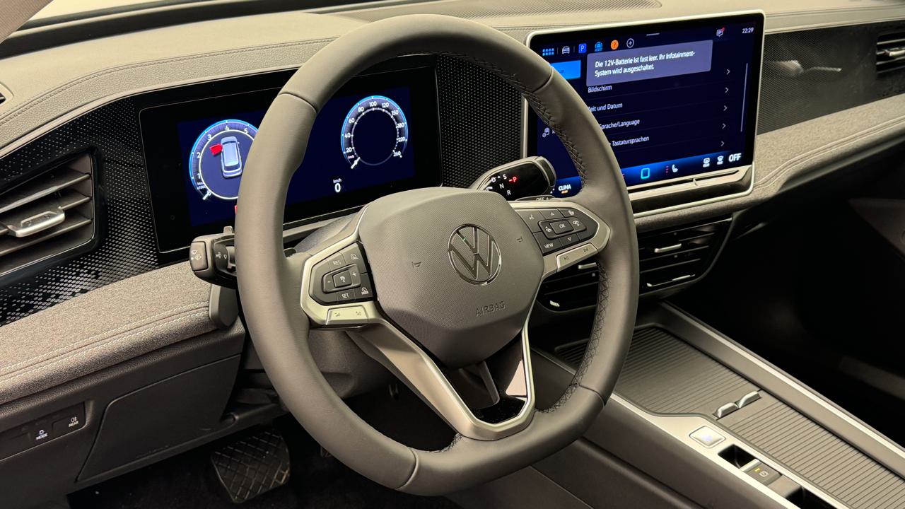 VW<br>Passat Variant 1.5 eTSI Limited DSG
