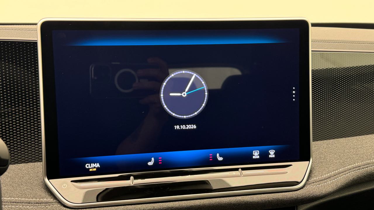 VW<br>Passat Variant 1.5 eTSI Limited DSG