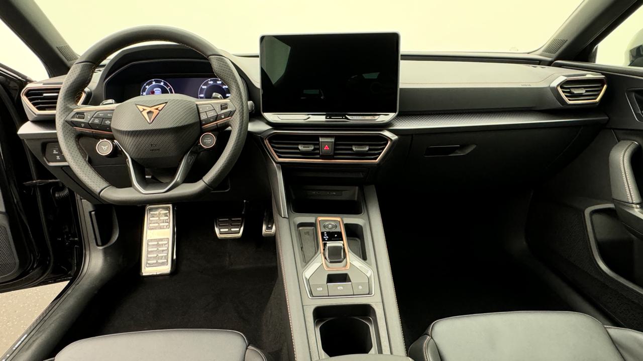 Cupra<br>LEON ST 1.5 e-HYBRID pHEV VZ DSG