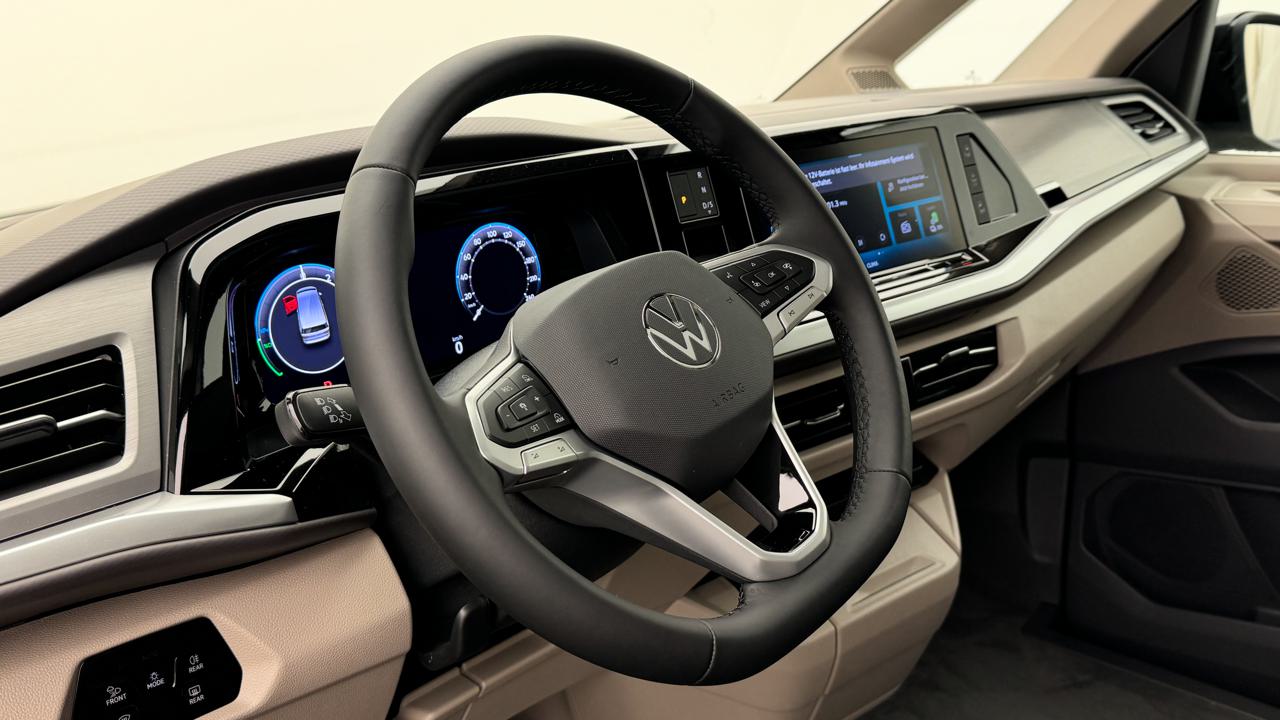 VW<br>Multivan 1.5 eHybrid Life Edition 4Motion DSG
