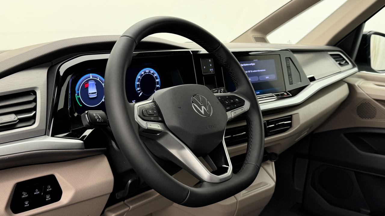 VW<br>Multivan 1.5 eHybrid Life Edition 4Motion DSG