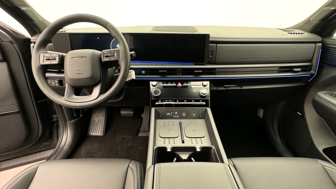 Hyundai<br>Santa Fe 1.6 T-GDi PHEV Calligraphy 4WD Automatic