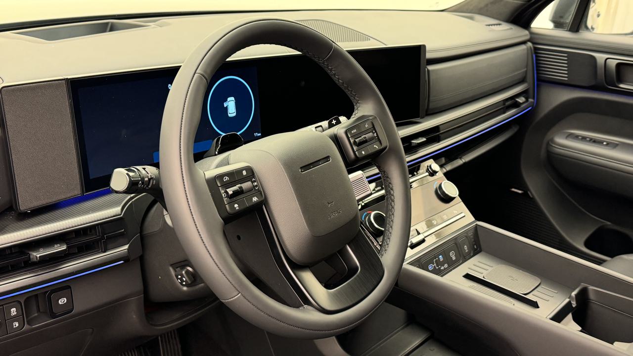 Hyundai<br>Santa Fe 1.6 T-GDi PHEV Calligraphy 4WD Automatic