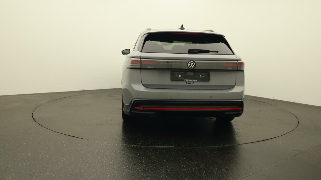 VW<br>ID.7 Tourer Pro 77 kWh Limited